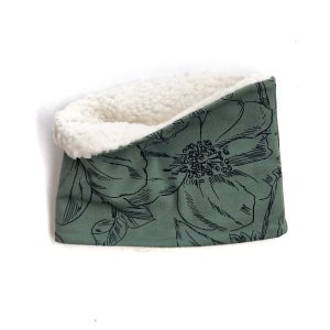Snood Wild Roses