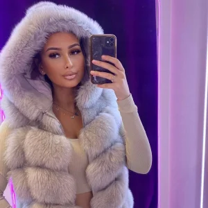 Fourrure de luxe à capuche renard et cuir