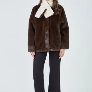 DANETTE - Veste en fausse fourrure