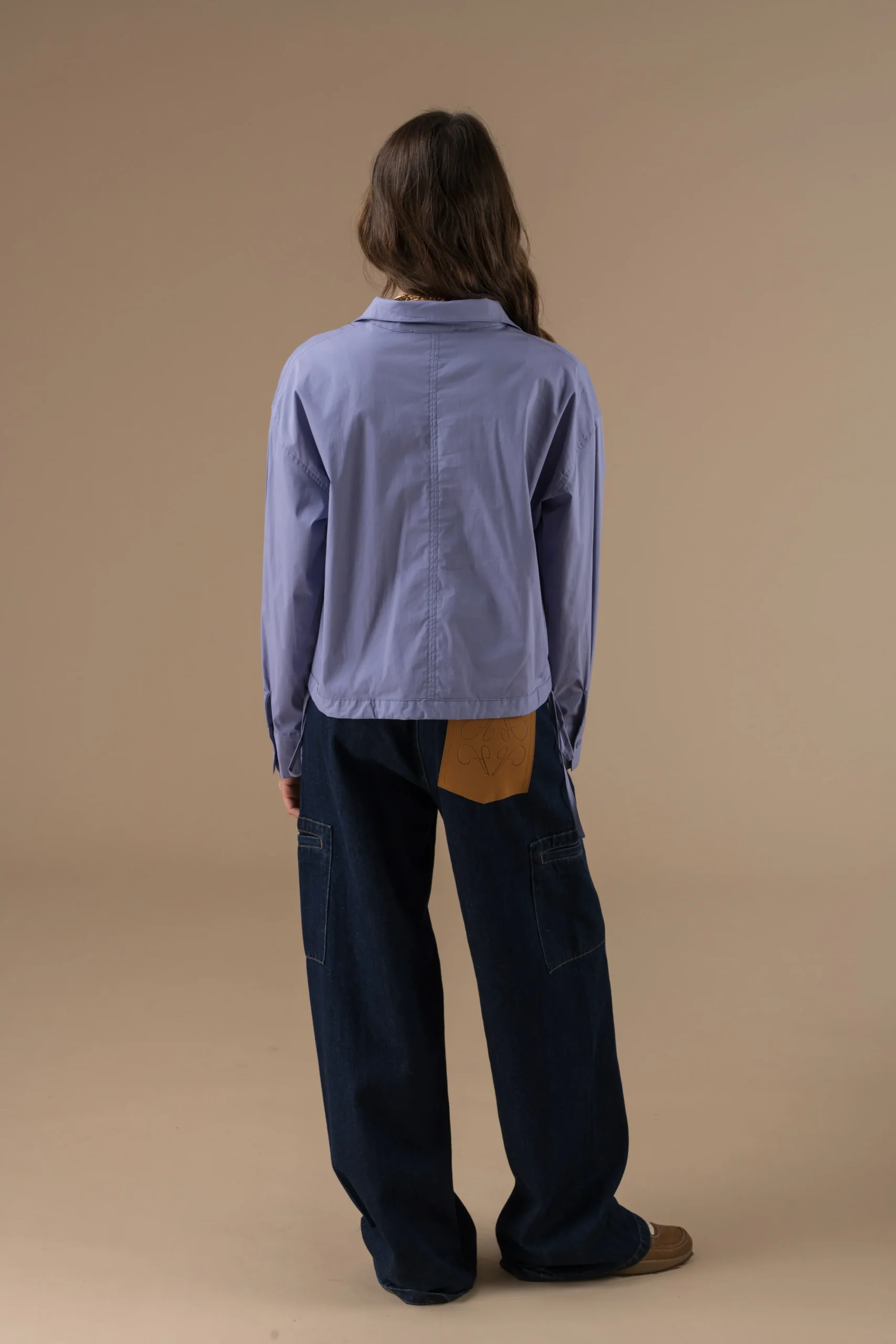 Blouse Dalhia à col ouvert et manches longues – Image 3