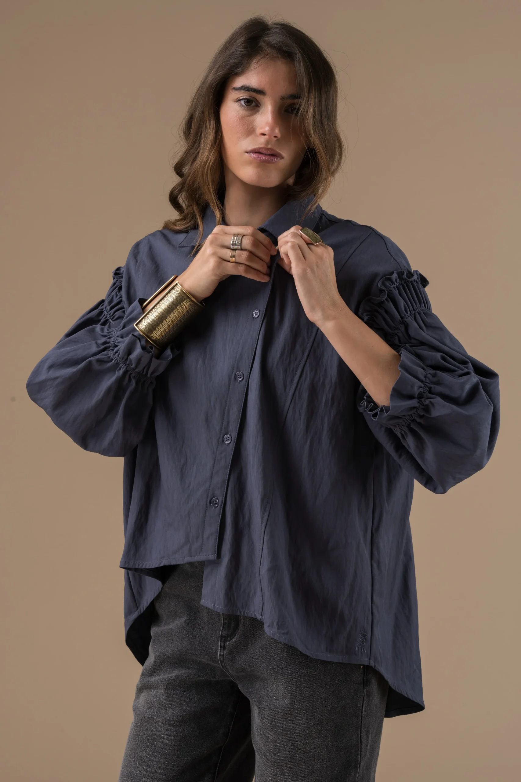 Blouse Tulipe asymétrique à manches longues