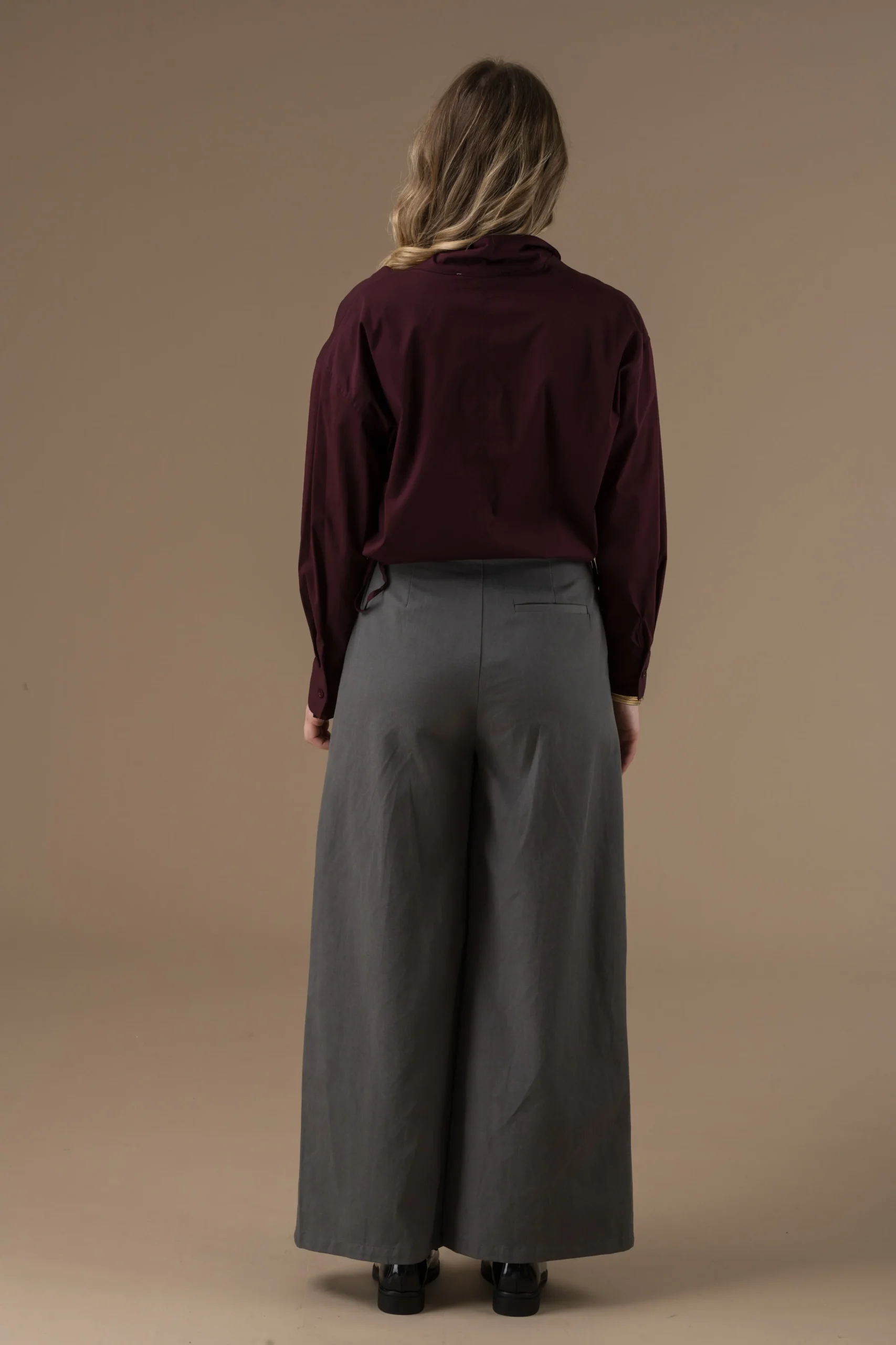 Blouse Dalhia à col ouvert et manches longues – Image 5