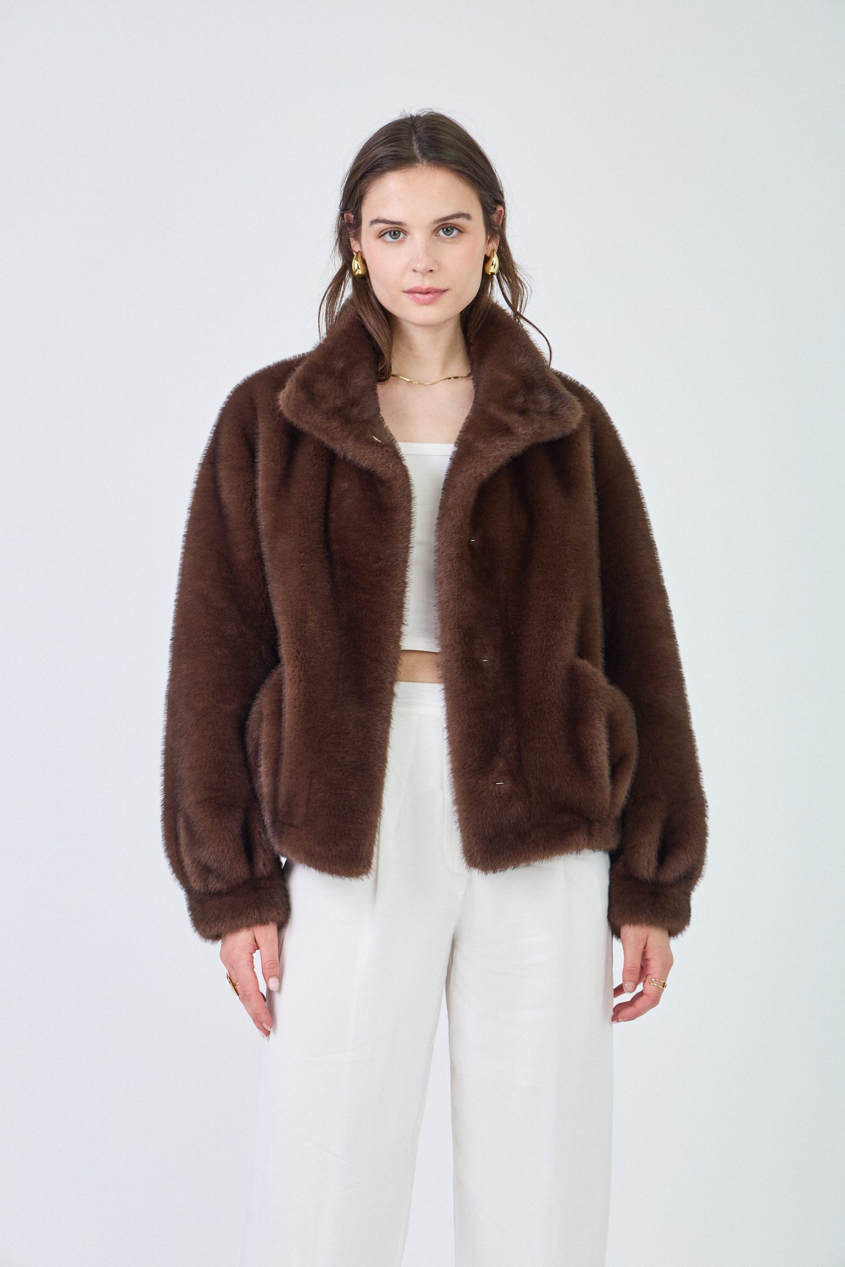 EUGENIE - Veste en fausse fourrure – Image 8