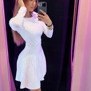 Jupe plissé dispo en noir et blanc