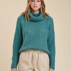 Pull mousseux col boule