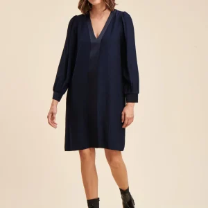 Robe courte manches bouffantes