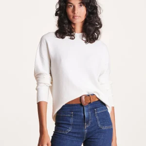 Pull écru à capuche maille fine