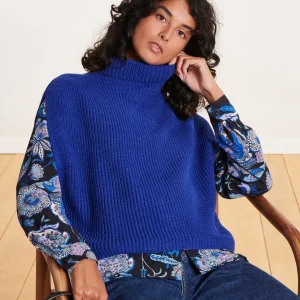 Pull bleu sans manches col roulé