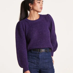 Pull court violet col rond en maille irisée