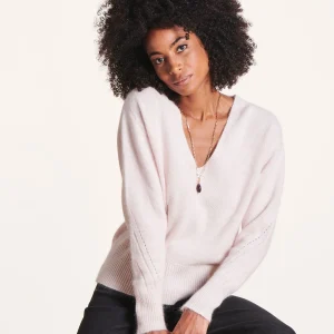 Pull écru court col V en angora