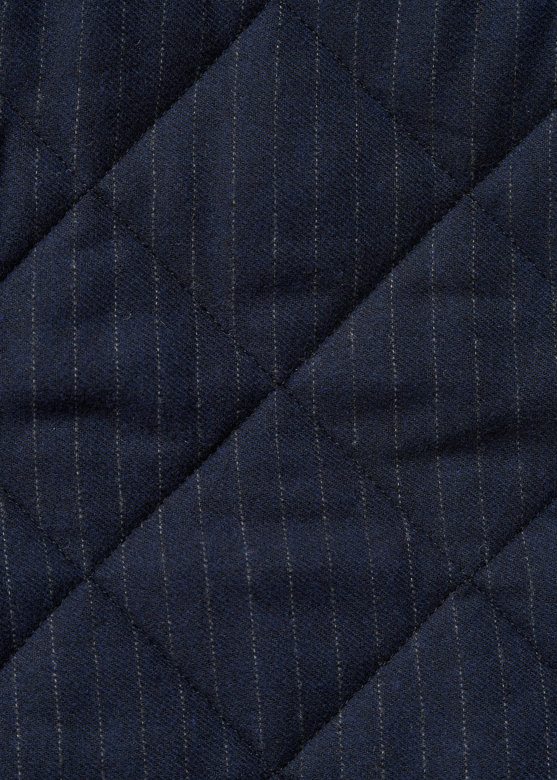 Blouson bleu marine matelassé à capuche – Image 4
