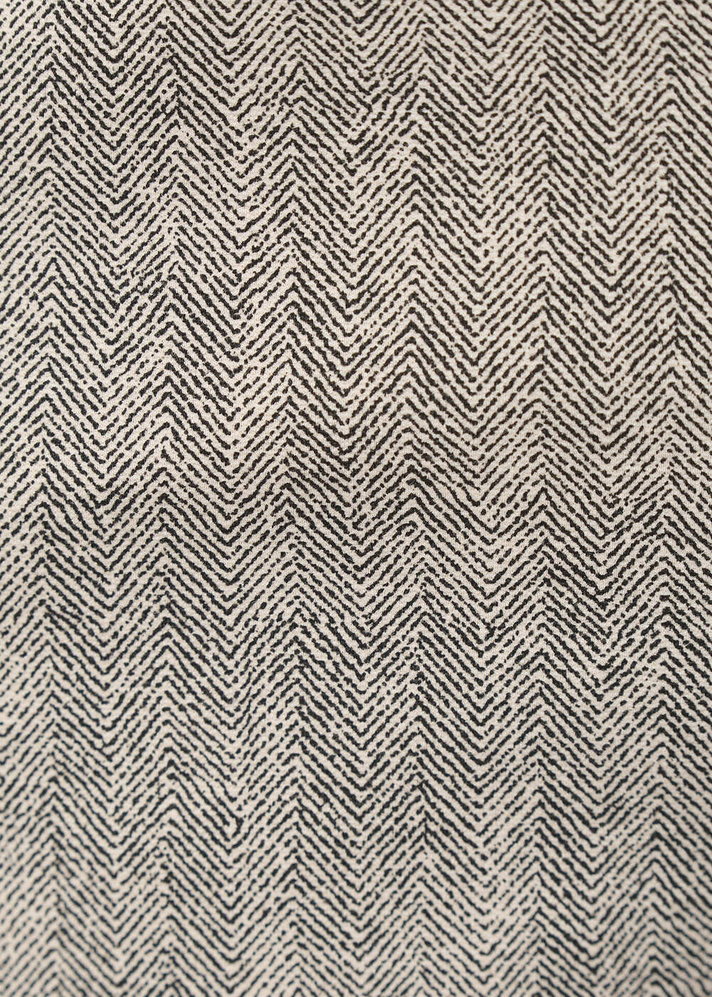 Pantalon large gris à chevrons – Image 3