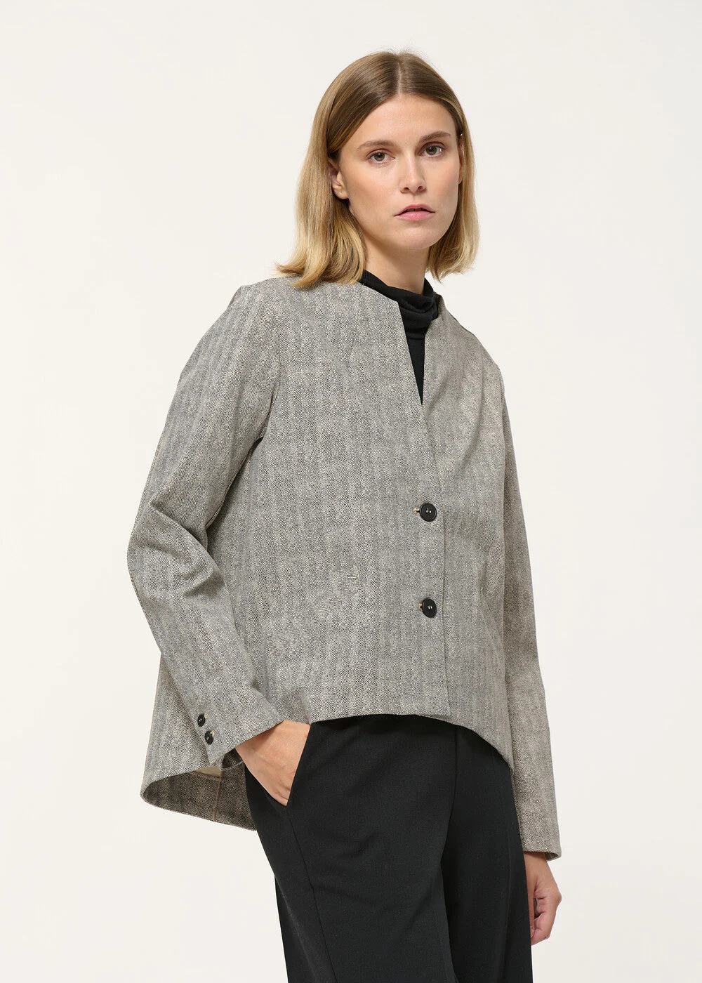 Veste trapèze grise à imprimé chevron sans col