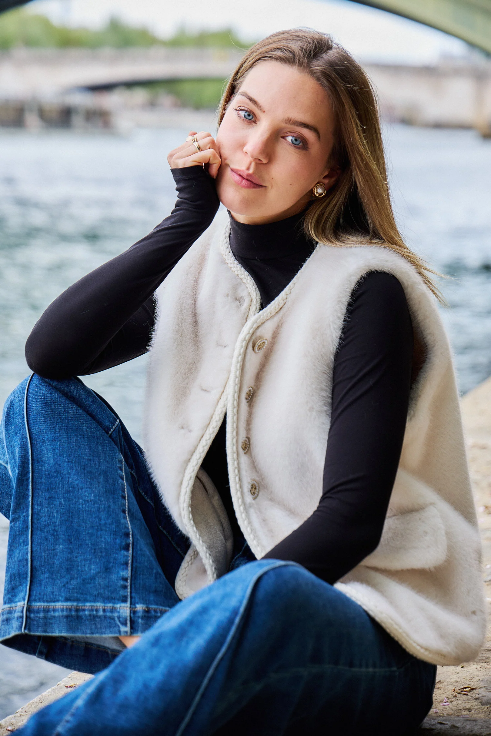 ZOHRA - Gilet sans manches en fausse fourrure