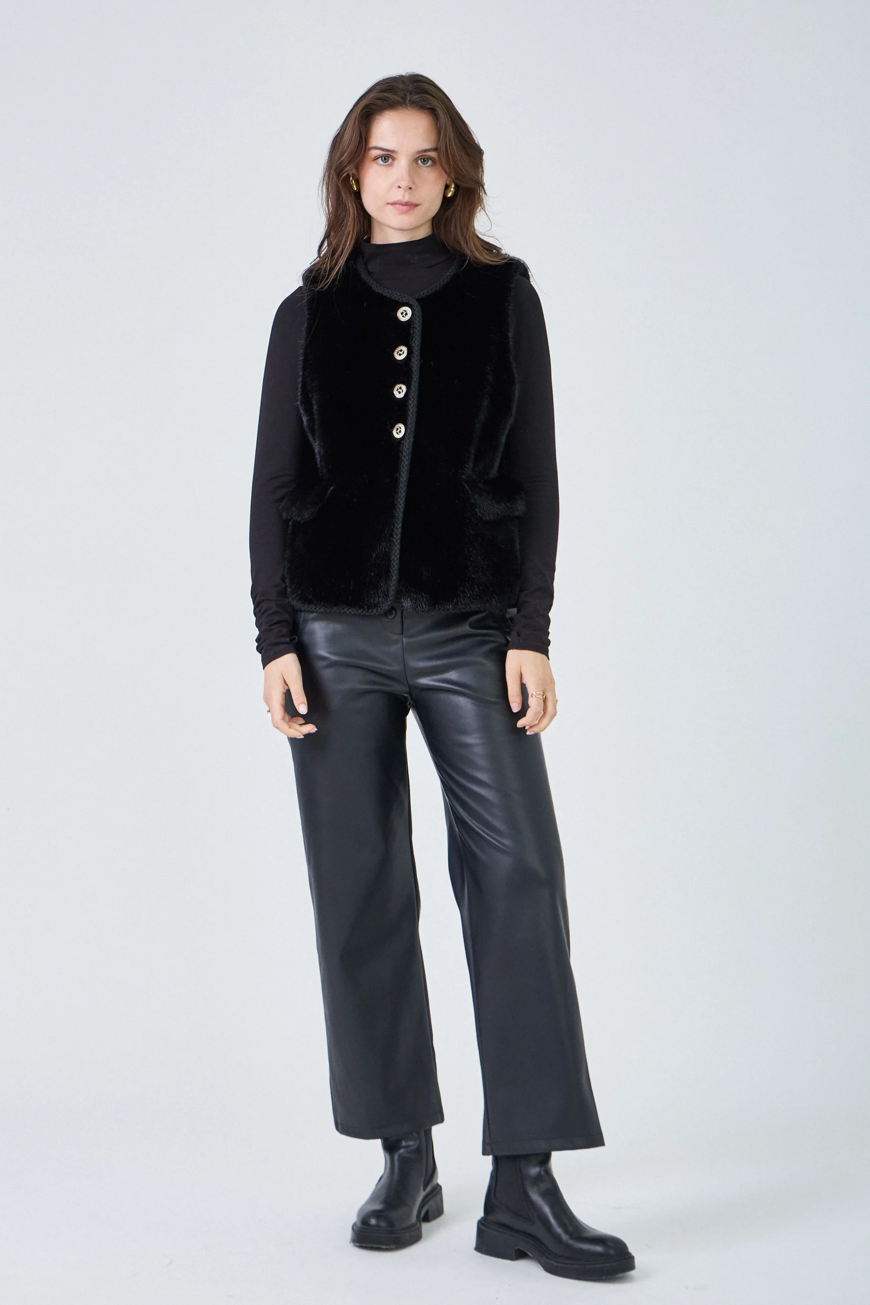 ZOHRA - Gilet sans manches en fausse fourrure – Image 6