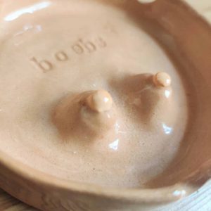 Cendrier boobs – Coti