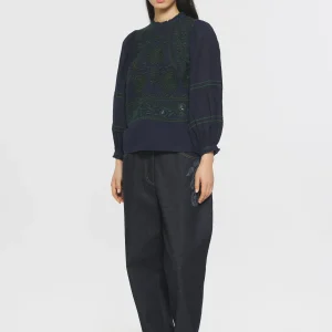 Blouse brodée Hugarian