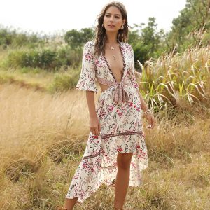 Robe Bohème Fleurs Asymétrique – Blanche