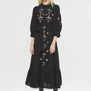 Longue robe brodée Rafi