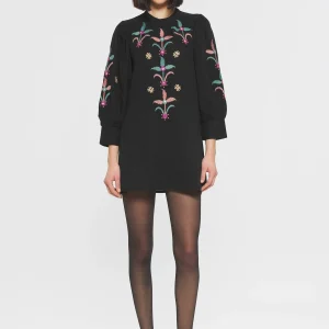 Robe courte brodée Rafi