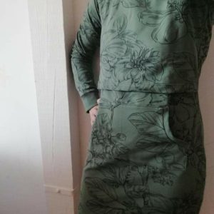 Robe à capuche compatible allaitement